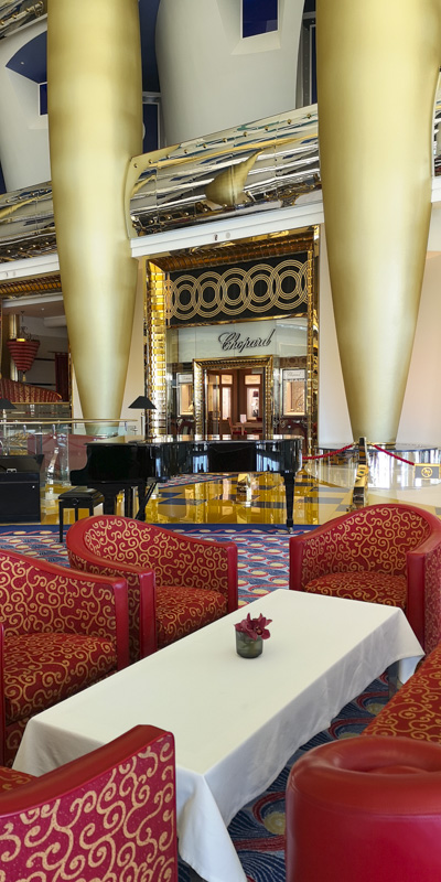 Burj Al Arab Jumeirah Funf Facts Zum Luxuriosestem Hotel
