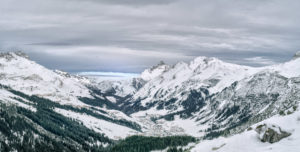 Blick auf Lech von der Skiroute Madloch